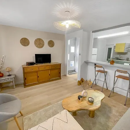 Le Petit Rempart T2 Vue Sur Remparts De La Cite Διαμέρισμα